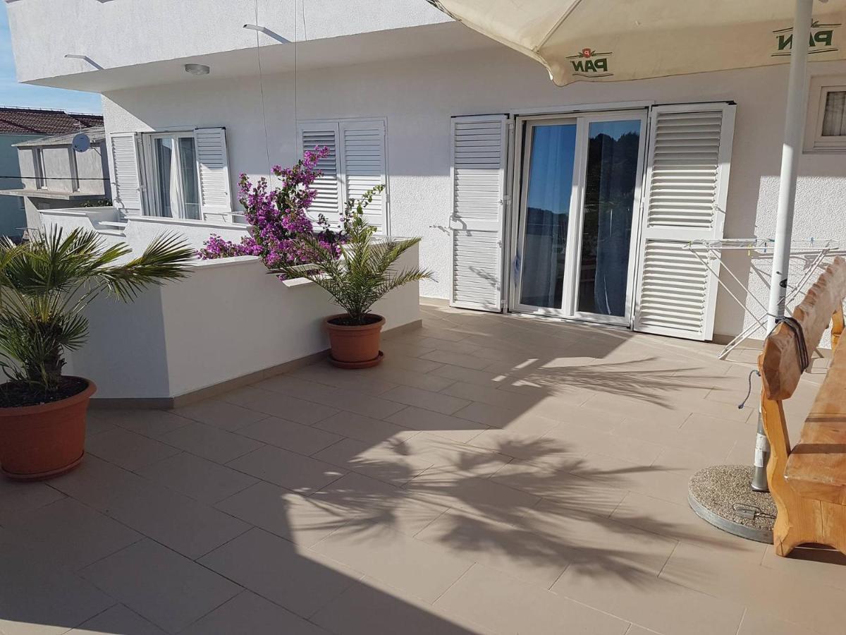 Apartmani Slavica Biograd Na Moru Exterior photo