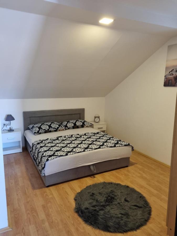 Apartmani Slavica Biograd Na Moru Exterior photo